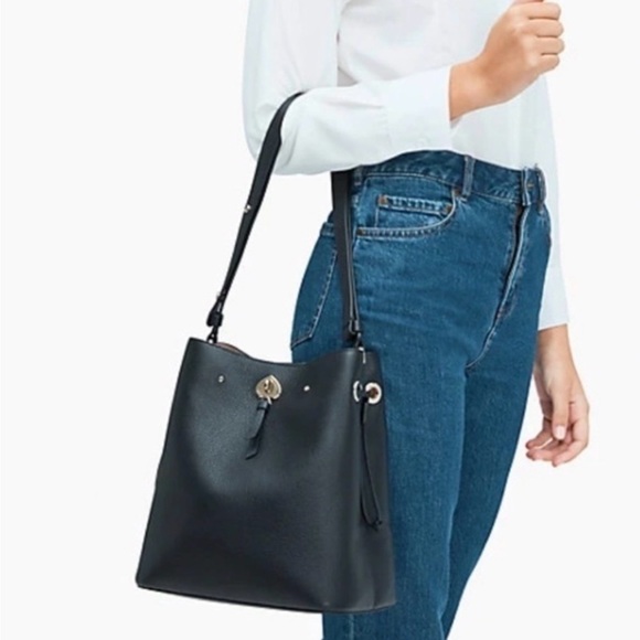 Kate Spade Elegant Black Shoulder Bag - Picture 2 of 8